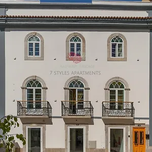 7 Styles By Raspberry Cascade Apartamento